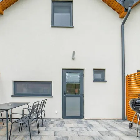Casa vacanze Beautiful In With Heated Swimming Pool *